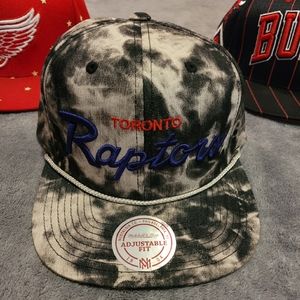 Mitchell & Ness Toro to Raptors Snapback